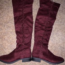 New!!! ( Size 7 ) Plum Boots PRICE IS FIRM 
