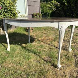 Solid Wood Farmhouse Style Table And Chairs