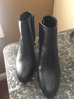 Coach angle boots 8.5 size