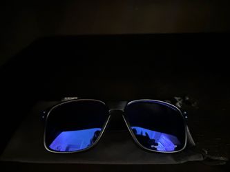 Oakley Holbrook