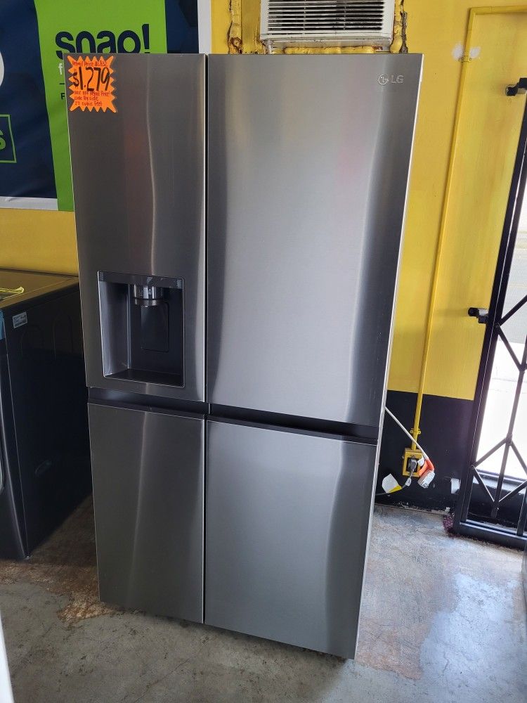 New LG Side By Side Refrigerator 27 Cubic Feet