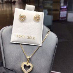 10k Gold Heart ❤️❤️❤️ Natural Diamond Set With Box Chain 18” Inch Earrings Pendant ..💎💎💎