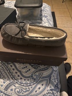 Women moccasin