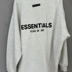 Essentials Sweater M