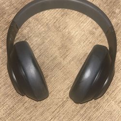 Beats Studio Pros (Black) (Noise Cancellation)