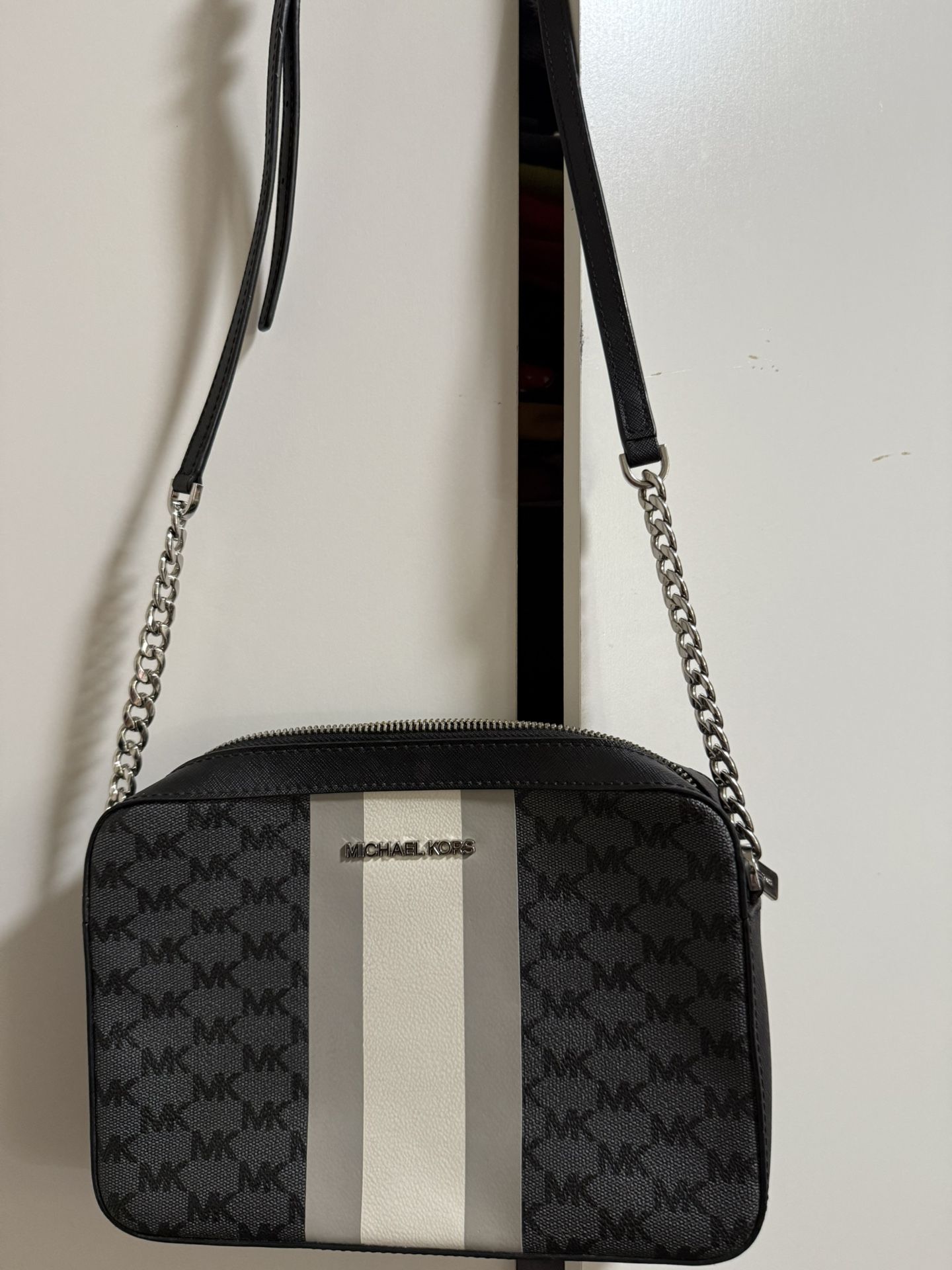 Michael Kors Black/ White MK Logo