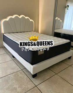 New Queen bed frame with mattresss