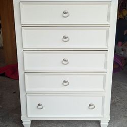 nice dresser 