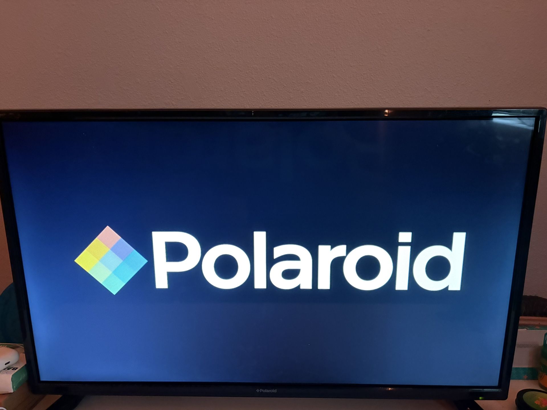 POLAROID smart Tv 