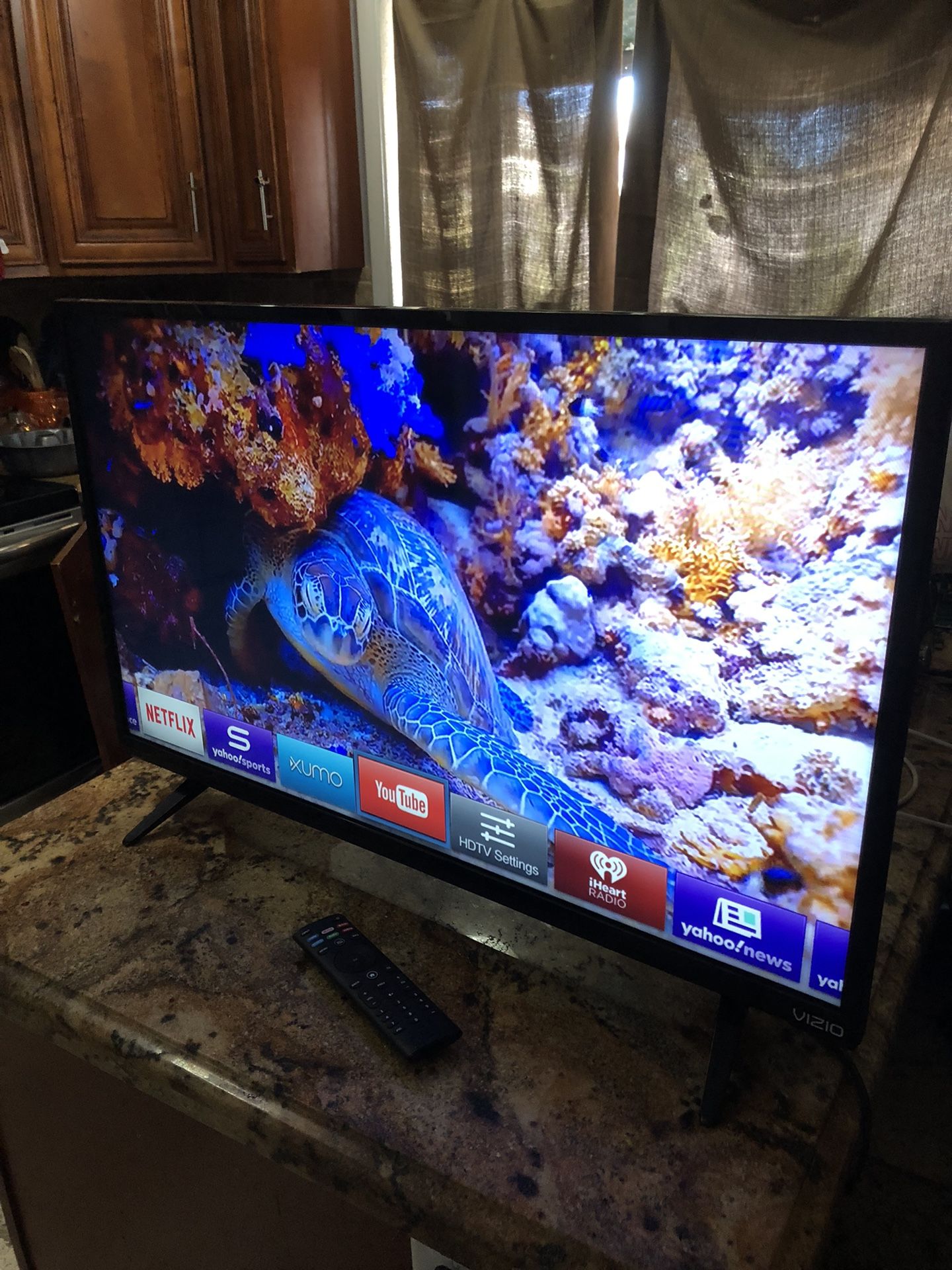 Vizio 32 inch Class HD Smart LED TV 1080P X 1920P