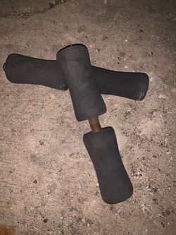 Bench knee guards
