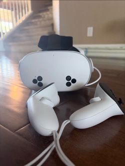 Meta quest 3s with battery pack head strap