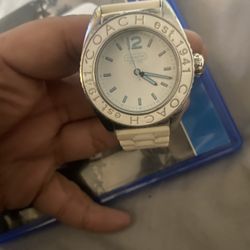 Women’s Coach Watch 