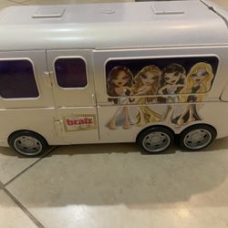 Bratz Bus
