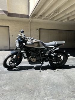 2020 Husquavarna Svartpilen 701