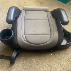 Toddler Booster Seat Price 15$. Pick Up.  E.  72. and. Grandview. E. Tacoma 