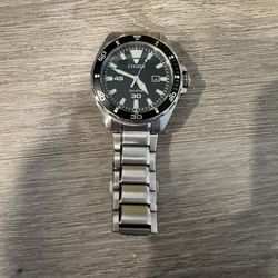 Citizen eco drive/solar powered silver watch