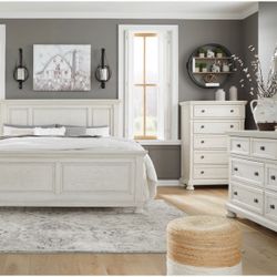 Robbinsdale King Panel Bedroom Set 