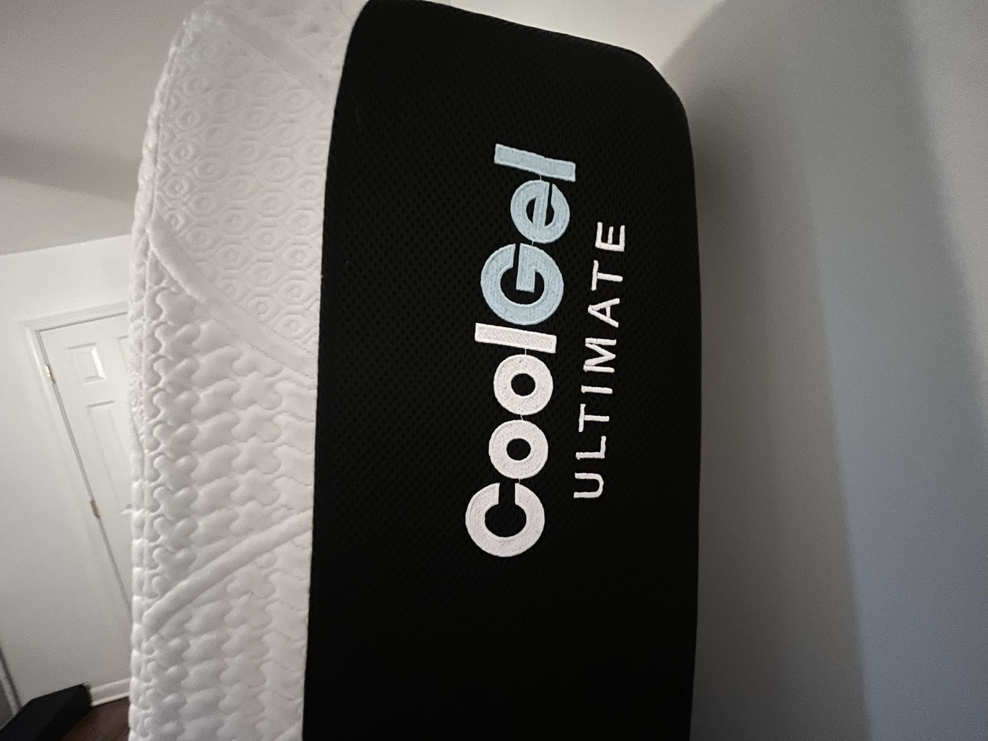 CoolGel Ultimate 14" Cal King Memory Foam Mattress