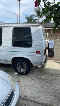 GMC VANDURA 2500