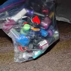 Nail polish 