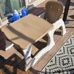 Kids Table With chairs 