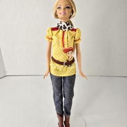 Mattel 2009 Disney Pixar Toy Story 3 Barbie Loves Jessie T2966 Dressed Doll 12"