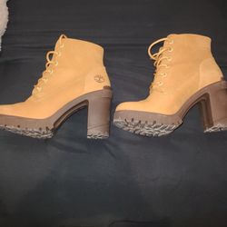 Womans Timberland 6inch Boots 