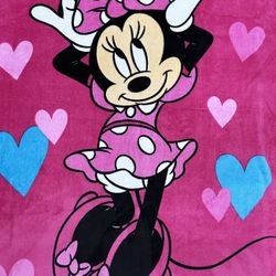 Minnie Mouse Plush Fleece Throw Blanket 