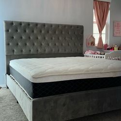 King size bed