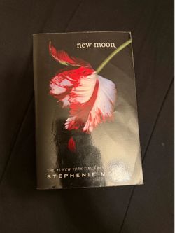 New Moon by Stephenie Meyer Hardcover