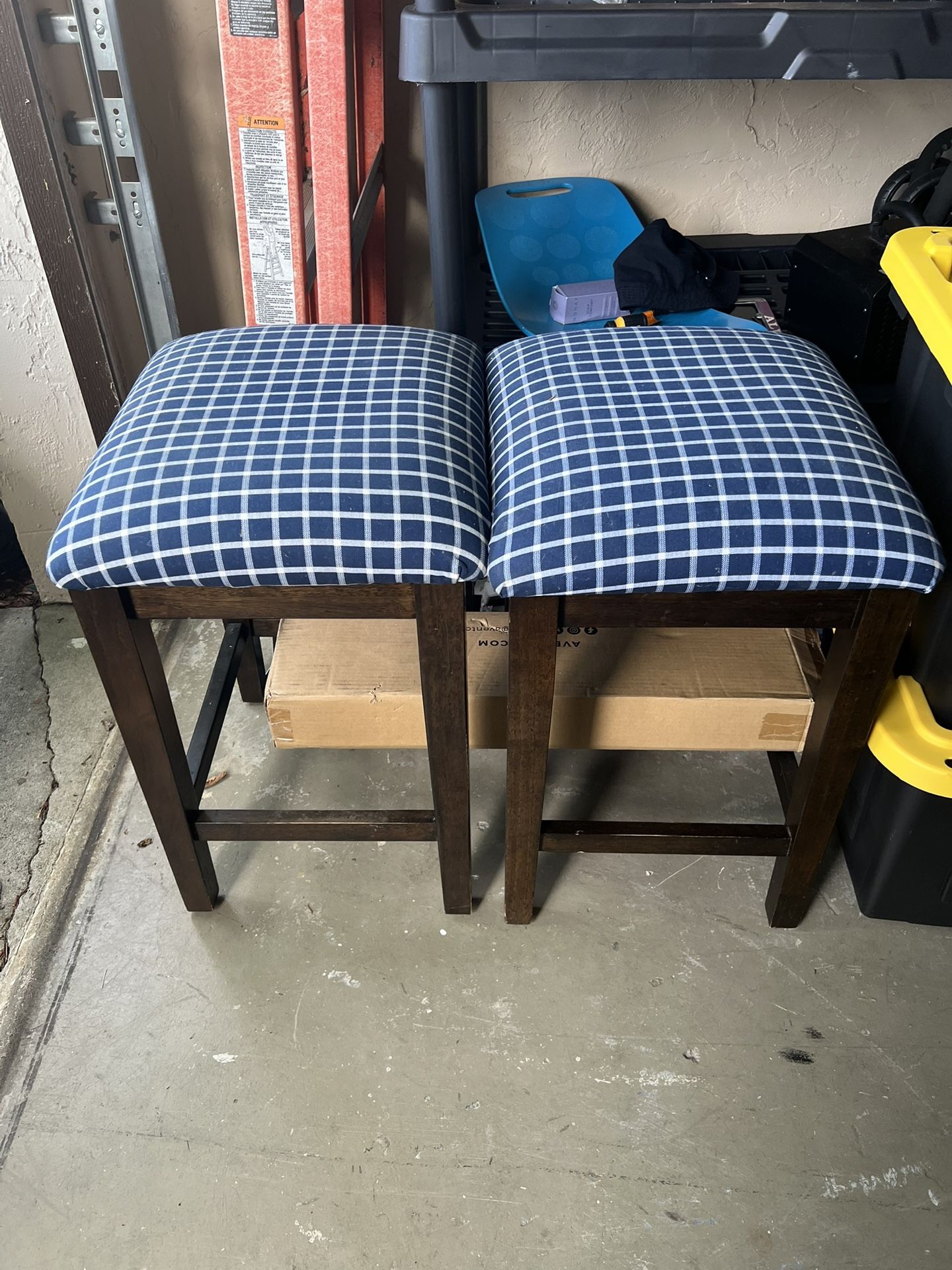 Set Of Bar stools