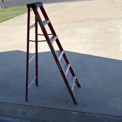 Lewisville Ladder
