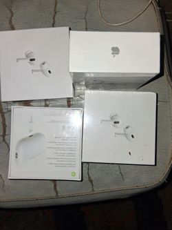 4 iPhone earbuds