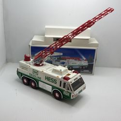 1996 Hess Gasoline Emergency Ladder Fire Truck Toy VTG w/Ladder & Lights BOXED!