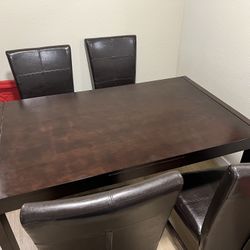 Dark Brown Wood Table With Chairs 