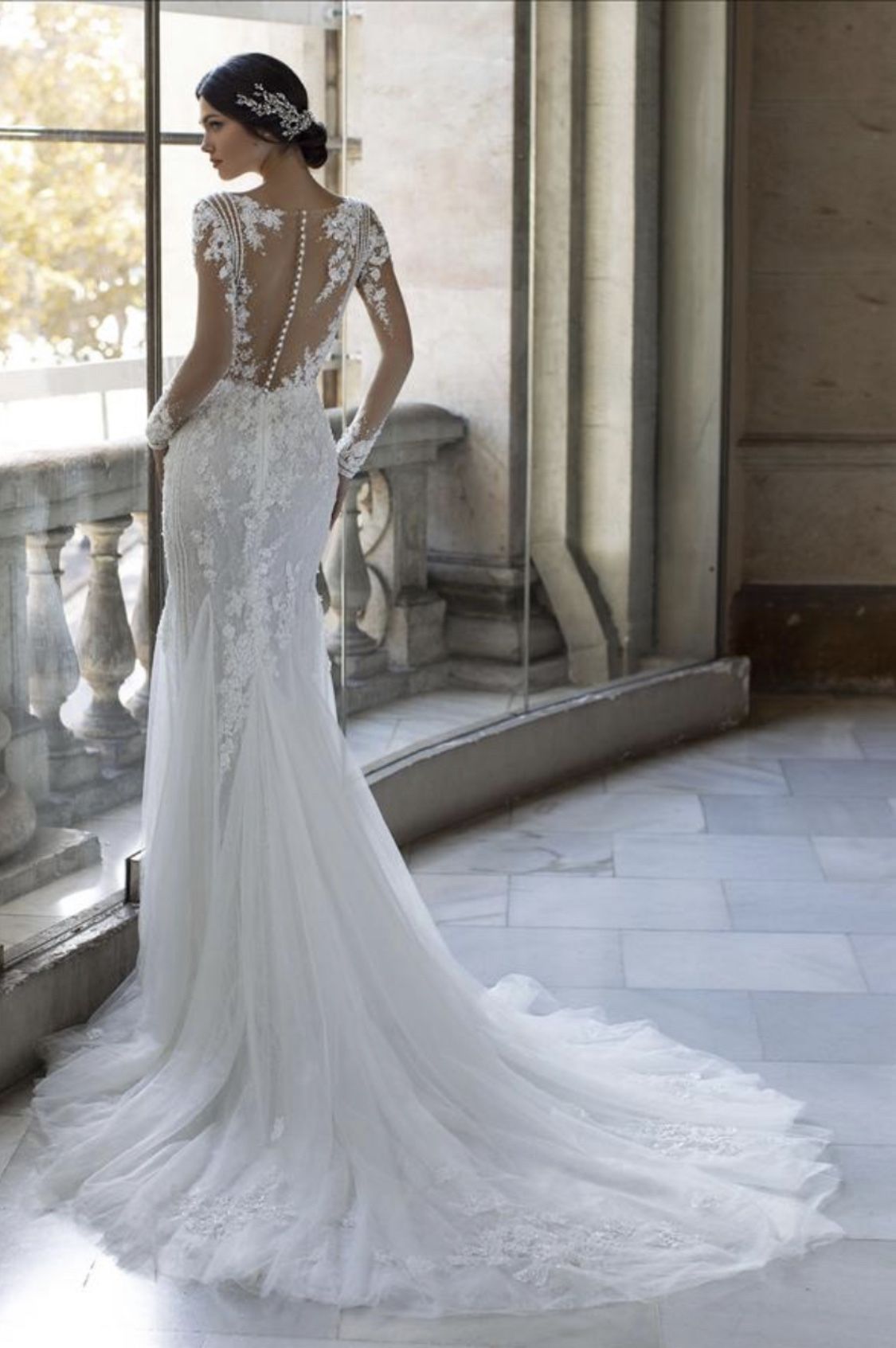 Pickford Pronovias Privee Wedding Gown