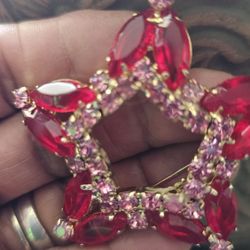 Vintage Brooch Red &  Pink Stones 