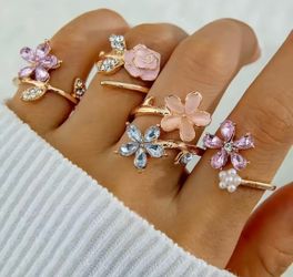 Costume jewelry rings set