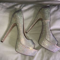 Sparkled High heels 