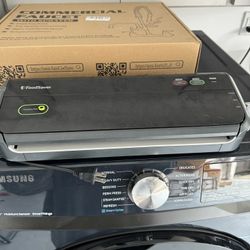 Food saver vacuum sealer FM2000