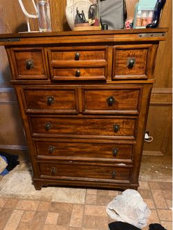Dresser