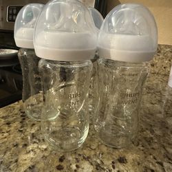 Phillips Avent bottles