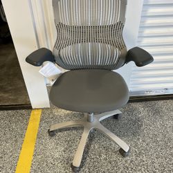 New knoll Generation Chair 