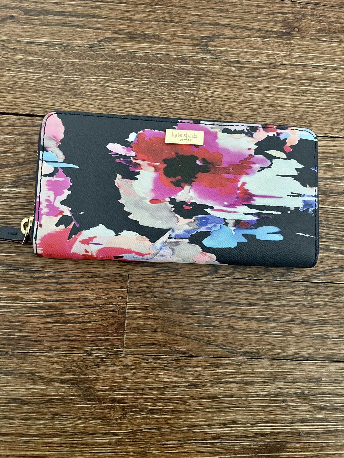 Kate Spade Wallet Brand New Floral 
