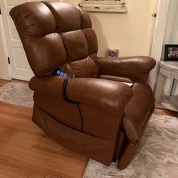 GOLDEN POWER LIFT, AND RECLINED CHAIR, MAXI, COMFORT WITH TWILIGHT POSITIONING FOR SALE
