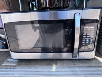 Working microwave