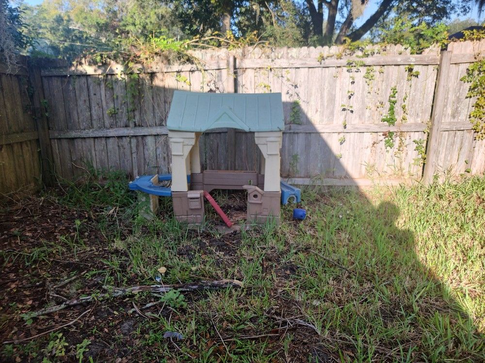 Kid Play House, Pickup