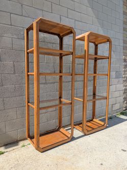 Vintage post modern displays shelf