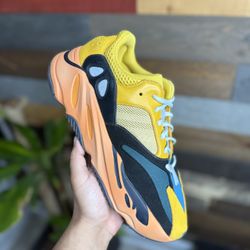 Yeezy 700 Sun 